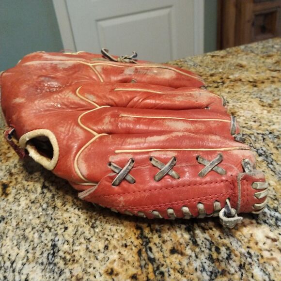 Rare Vintage Red Everlast Wing Tip Back Leather Baseball Glove Fielders Mitt RHT - Picture 12 of 14